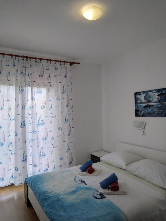 Apartments "Sun-Sea" Лопар Экстерьер фото